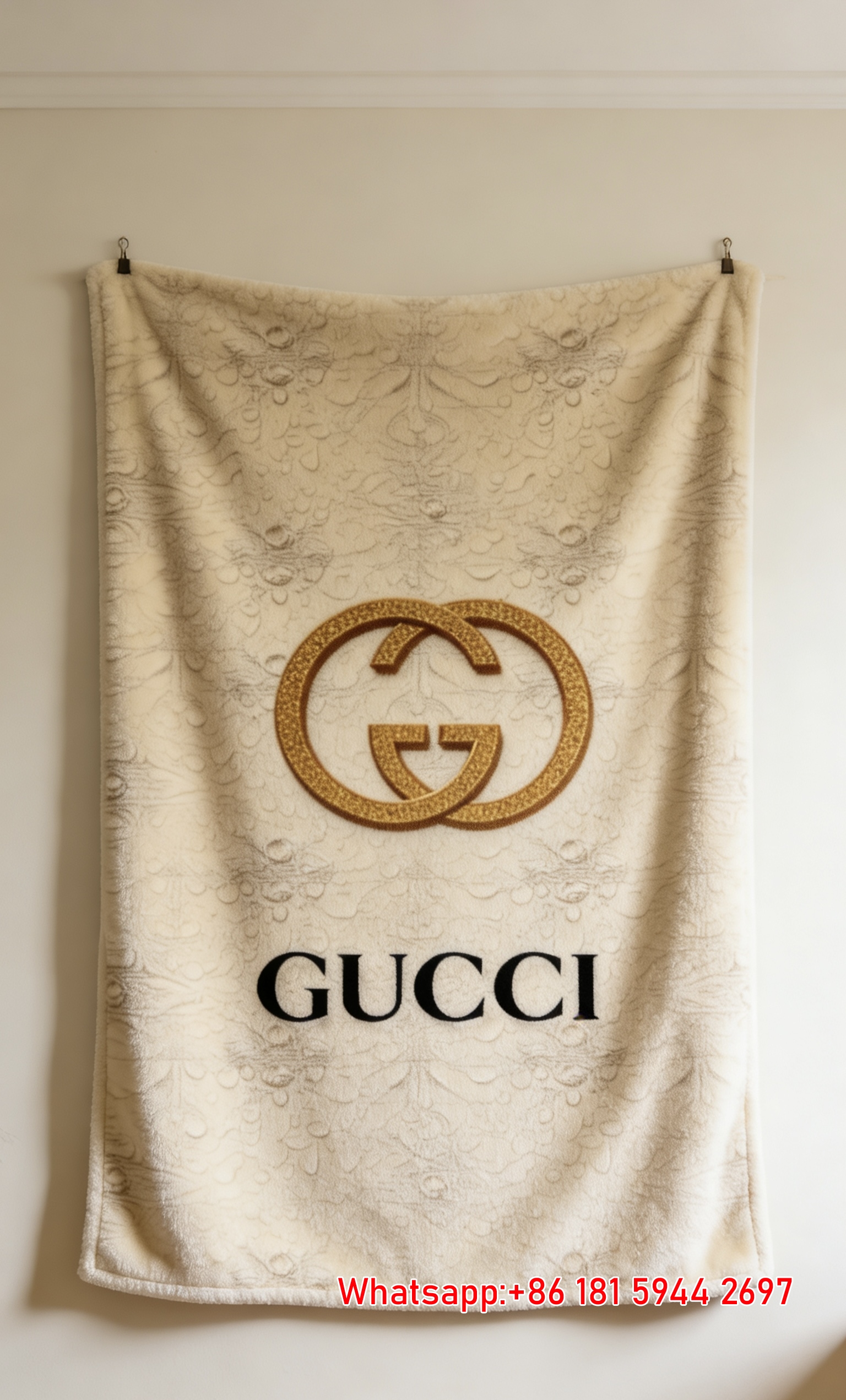 Luxury Gucci Monogram Flannel Blanket Elegant Gucci Pattern Throw Blanket IMG_2660
